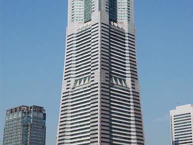 横浜ランドマークタワー