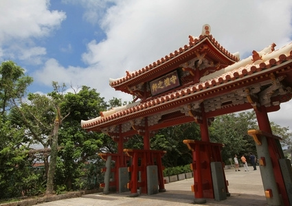 沖縄格安ツアー情報
