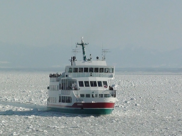 流氷観光砕氷船おーろら