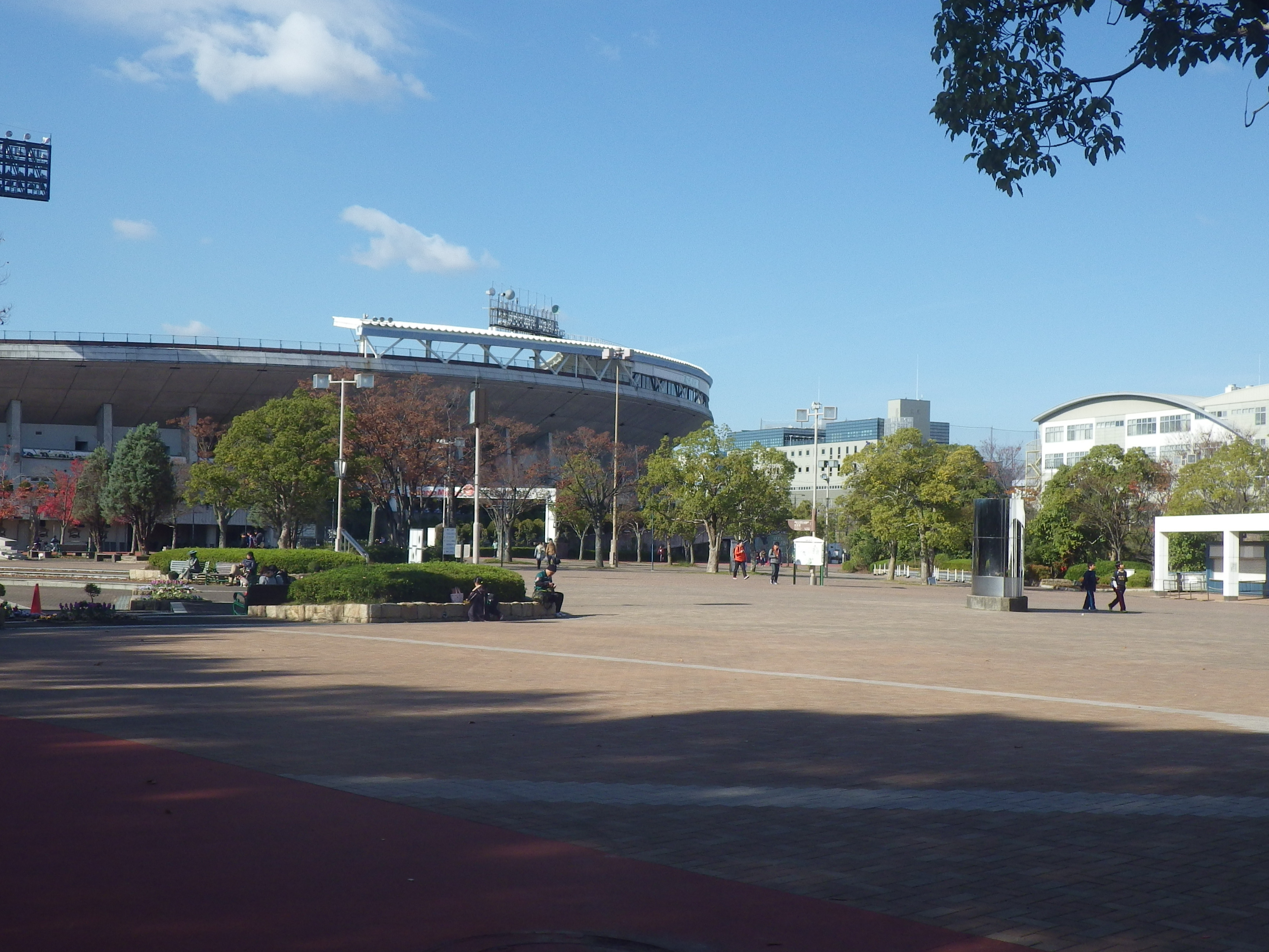 ユニバー記念競技場 神戸総合運動公園陸上競技場 アクセス情報 ホテル情報 格安宿泊情報 往復交通 宿泊セットプラン