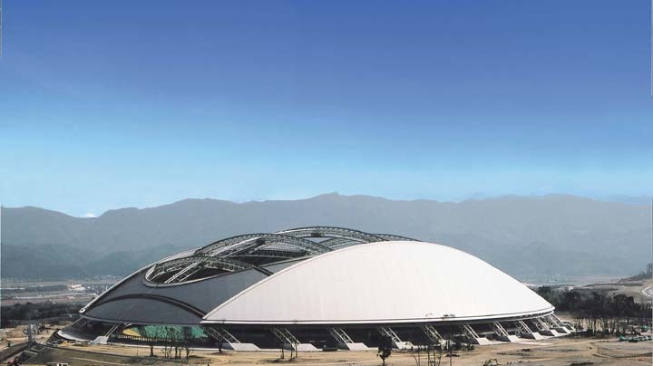 昭和電工ドーム大分(大分スポーツ公園総合競技場)