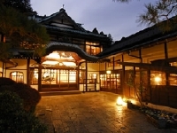 三河屋旅館(外観)