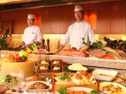 ウェルネスの森 伊東:季節の一品 + バイキング(約30種類)