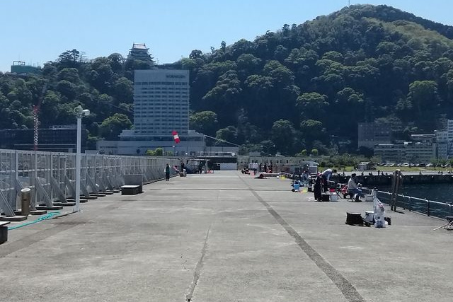 熱海港海釣り施設