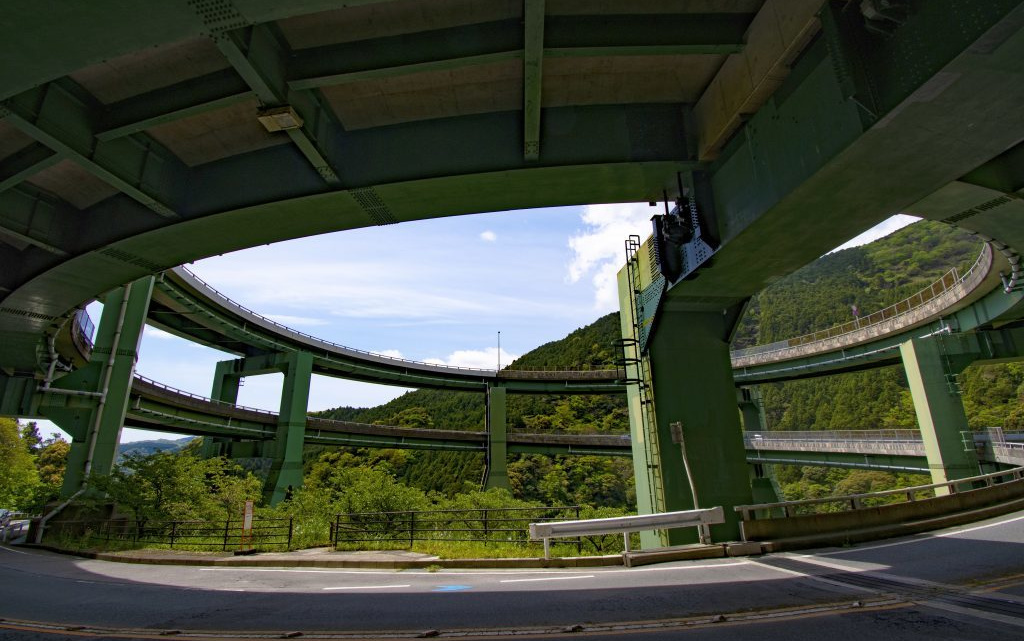 河津七滝ループ橋(七滝高架橋)