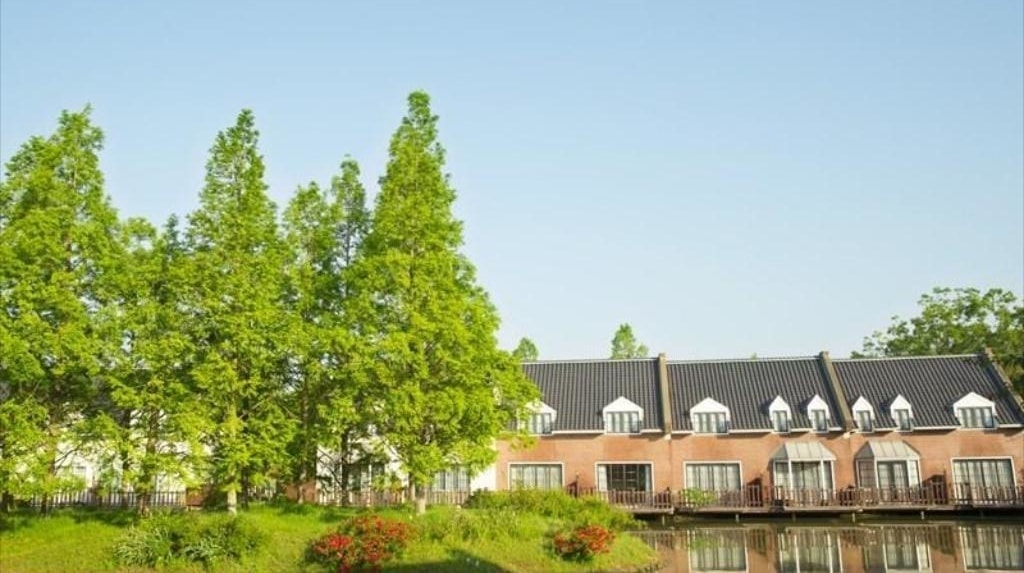 フォレストヴィラ